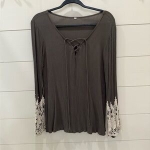 Elegant Lace Trim Gray Top